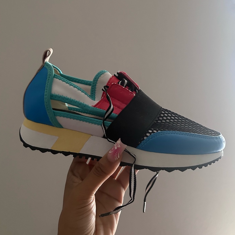 Steve Madden Arctic Multi Color shoes